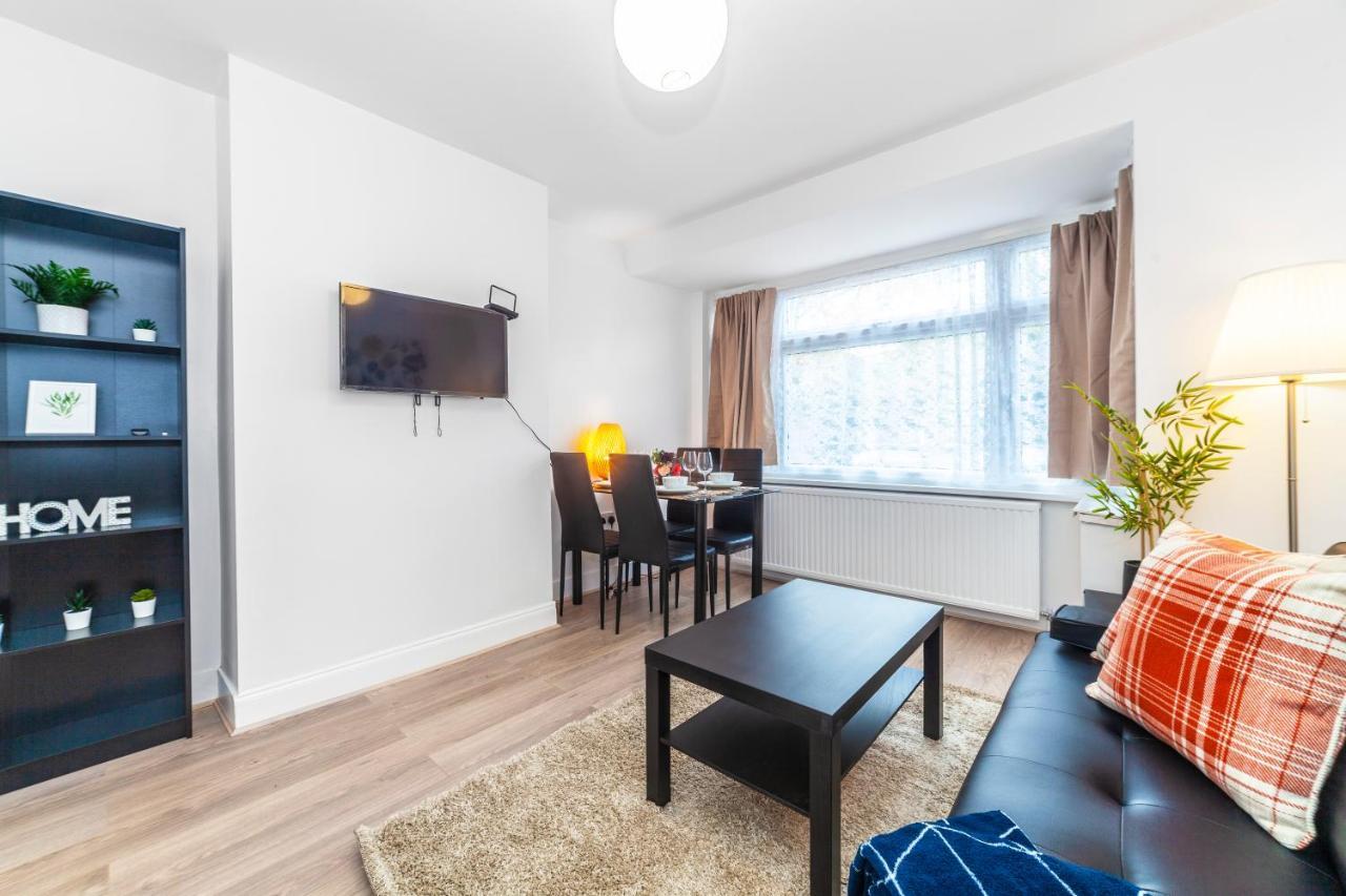Autonomous 2 Bdr Apartment With Garden And Parking Enfield Exterior foto